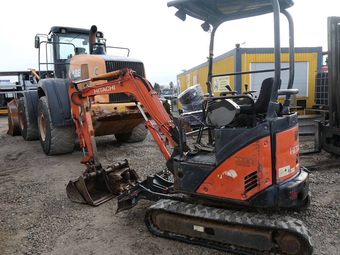 HITACHI ZX